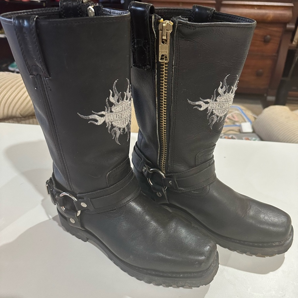 Harley-Davidson Black Leather Harness Motorcycle Boots with Silver Embroidery